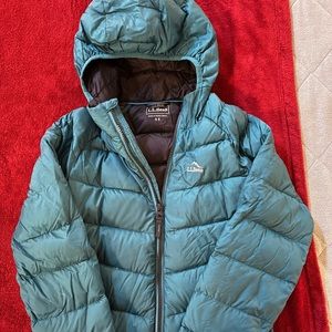 LL Bean Little Girls size 8 down winter jacket